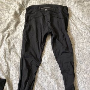 Lululemon leggings size 4